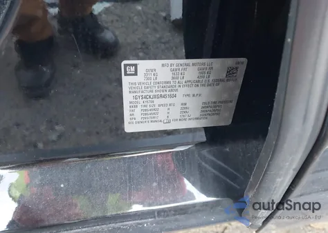 2016 Cadillac Escalade Premium Collection z USA, uszkodzony, nr VIN 1GYS4CKJXGR451604